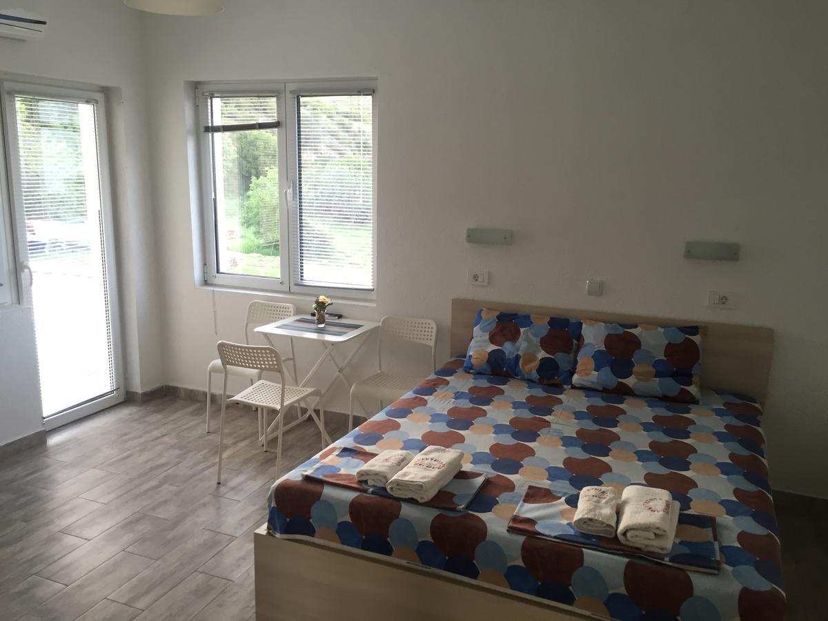 Apartmani Alex Beach Dojran Bagian luar foto